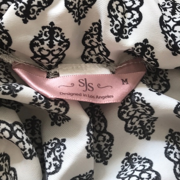 Asymmetrical skirt - Picture 3 of 3